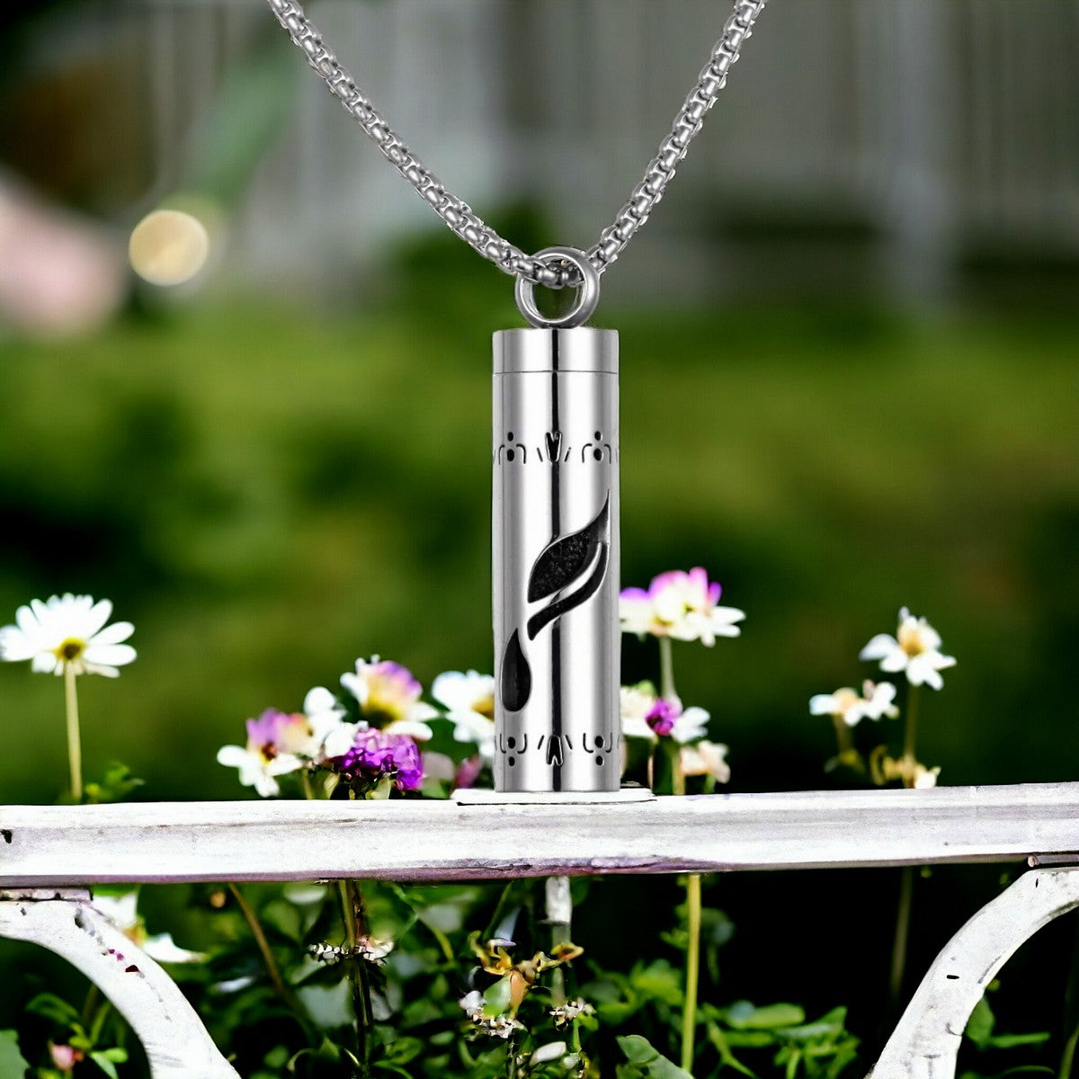 Collier homme- pendentif LUVSCENT™ | Pendentif diffuseur de bonheur