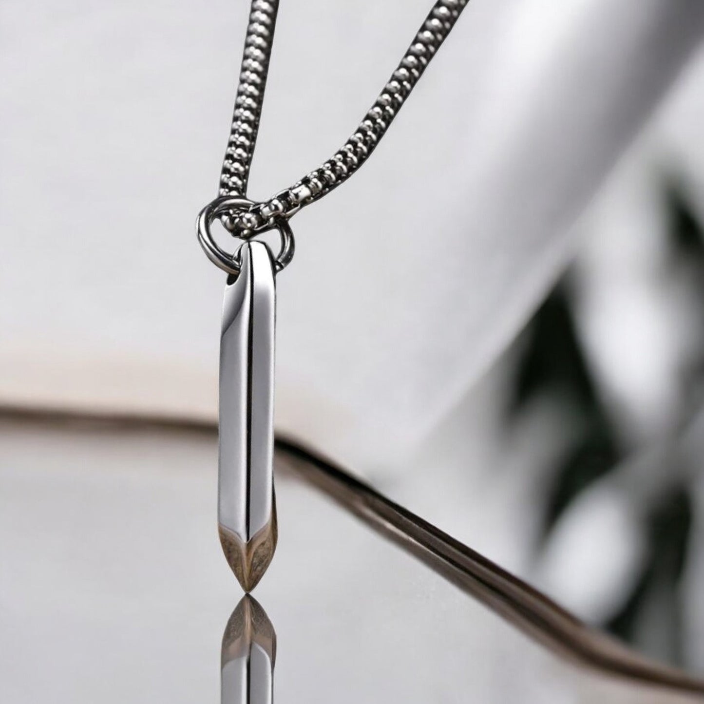 Collier homme- pendentif LE CRYSTALÉ™ | Pendentif en acier inoxydable