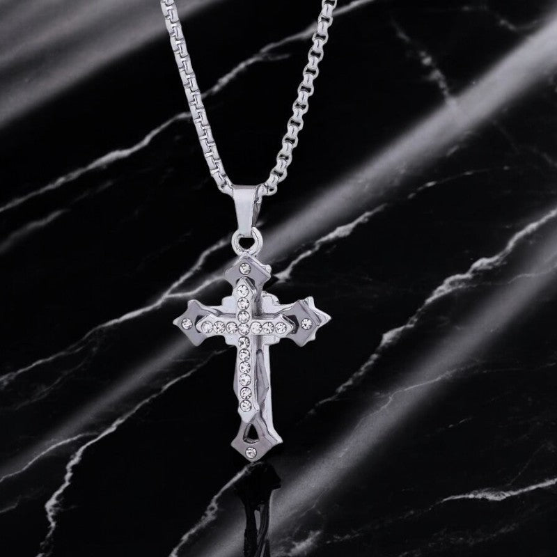 Collier homme- pendentif croix ZIRCO CROSS™ : Un symbole de protection et de foi