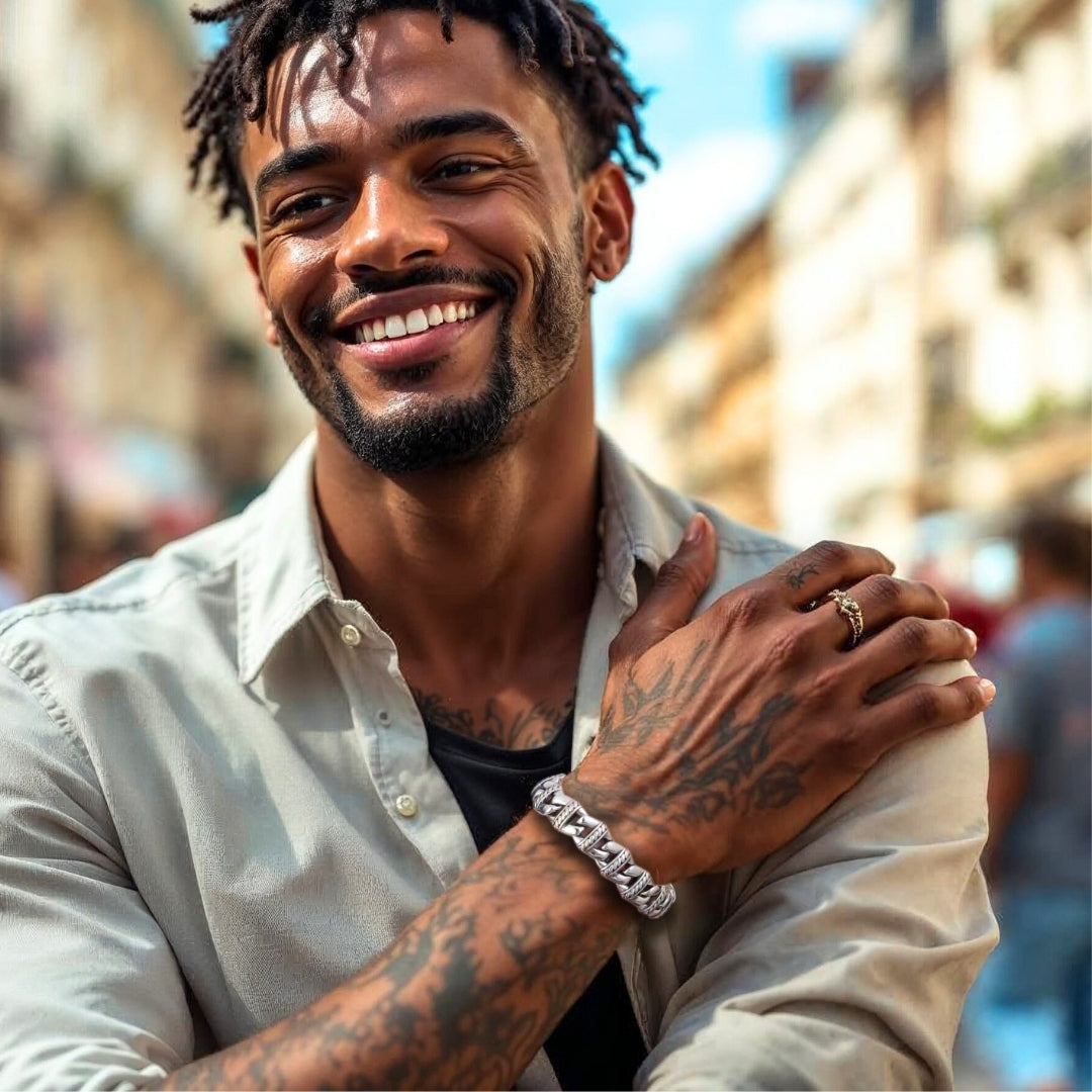 Bracelet homme luxe- TRIBALLOUR ; l'accessoire tribal qui révèle votre force