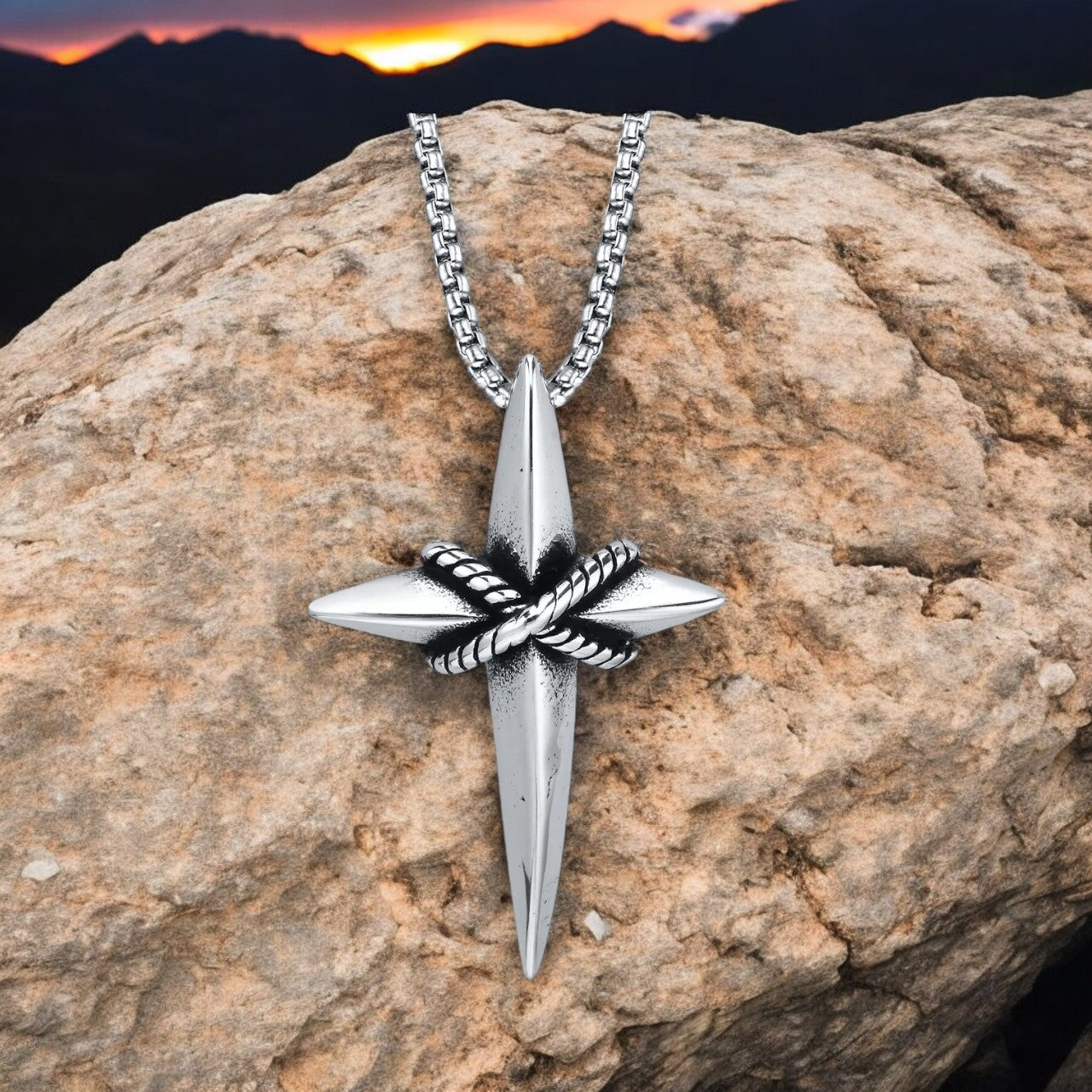 Collier homme- pendentif STAR IV™ : Un symbole puissant pour votre vie quotidienne
