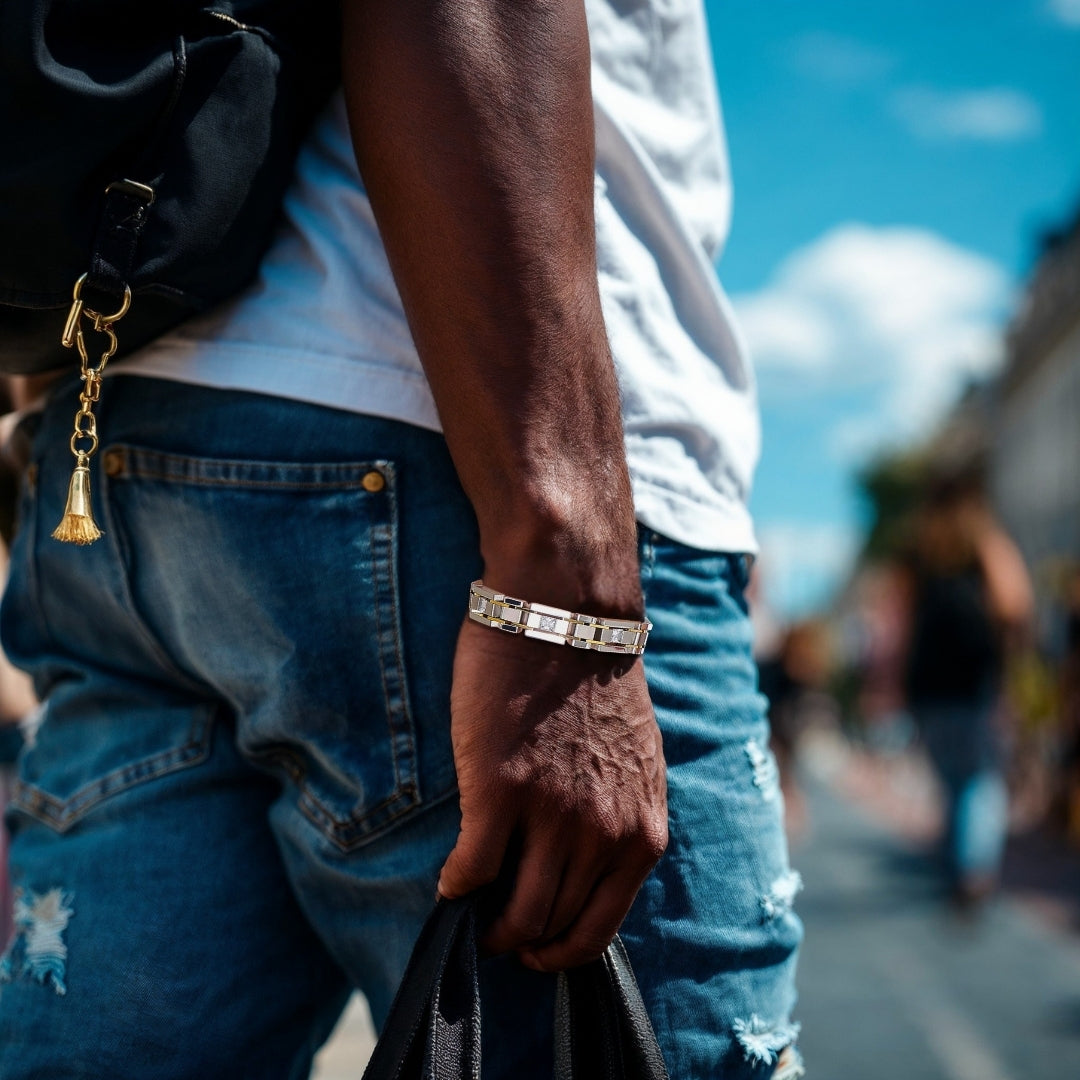 Bracelet homme luxe GOLDLINK argent et doré poignet homme noir sacs PAris