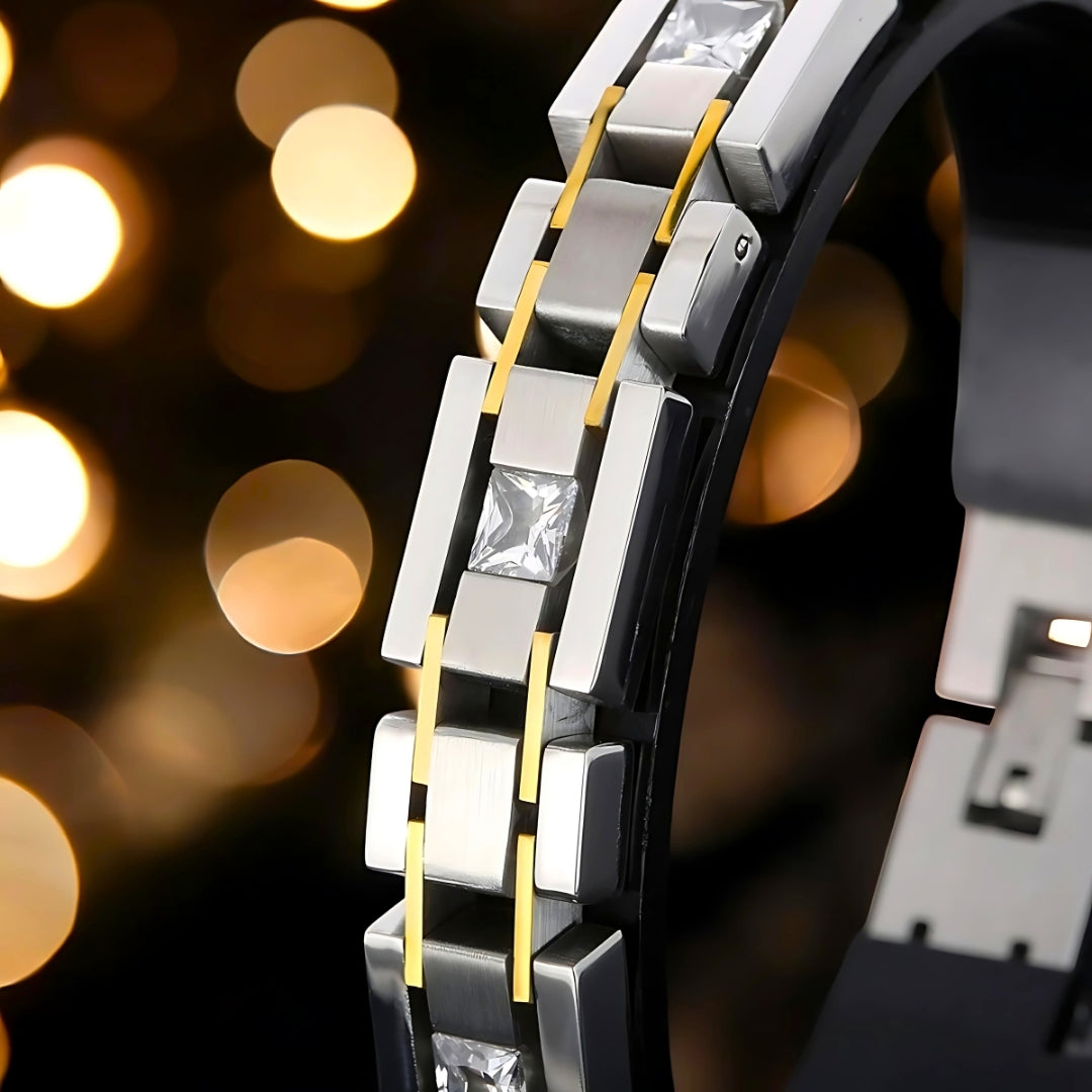 Bracelet homme luxe GOLDLINK presentation debout élégant argent et doré