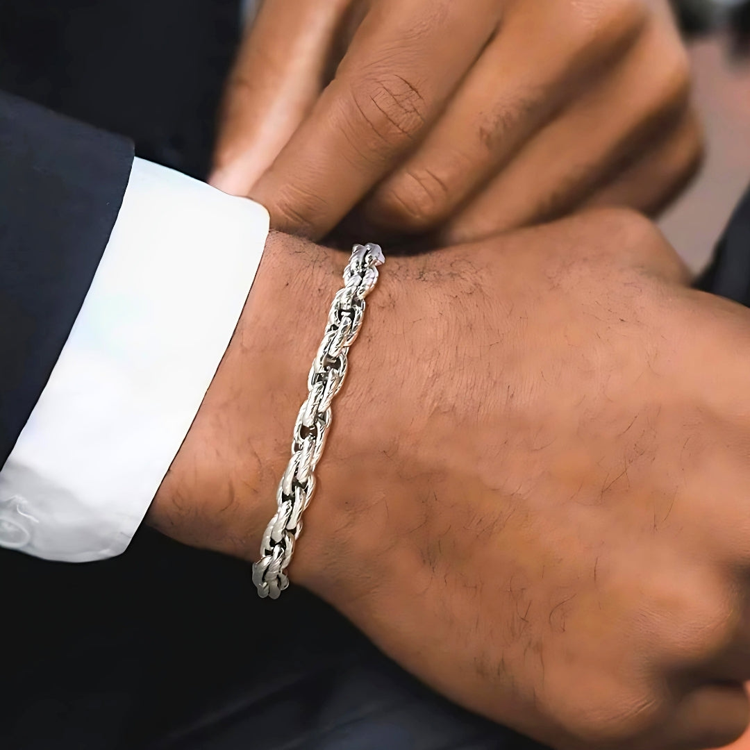 Bracelet homme motifs serpent argent poignet homme blouson