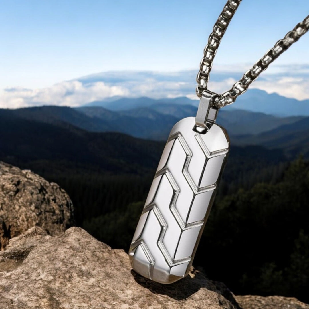 COLLIER HOMME-PENDENTIF – GÉOMÉTRIQUE-argent-TAGGY-montagne-ciel-foret