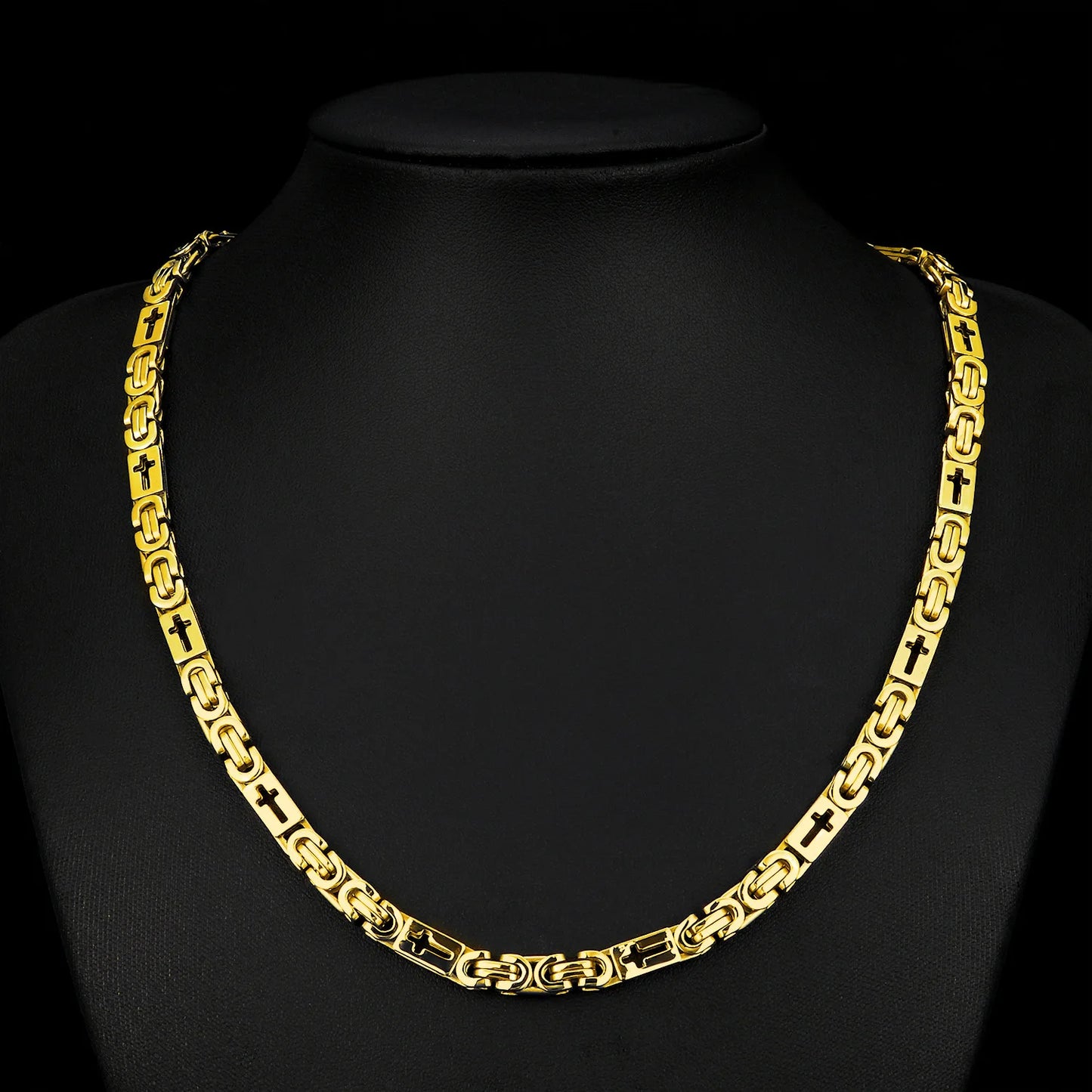 Chaine homme BYZANTINE CROIX or presentation noir