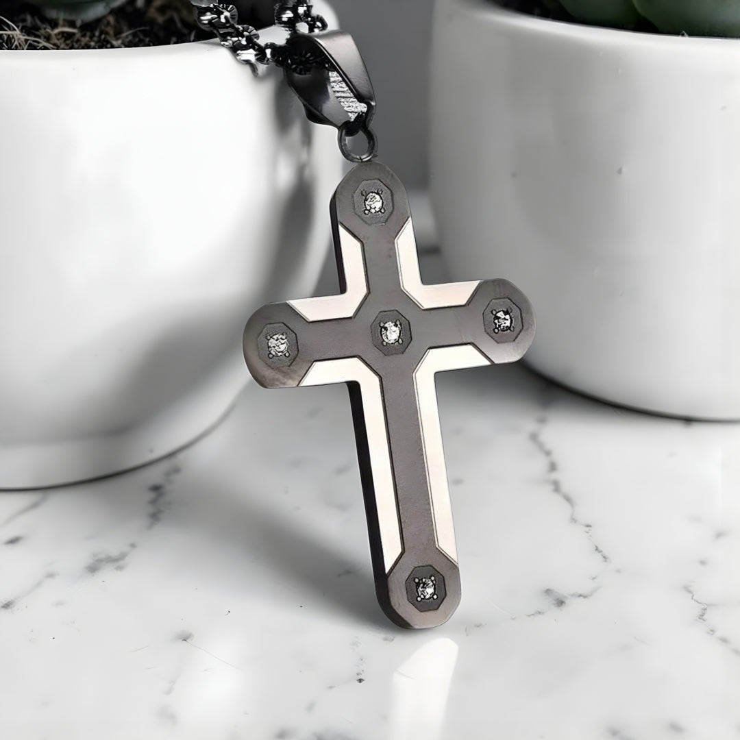 Collier homme pendentif Croix Urbaine "Armor" variante noire