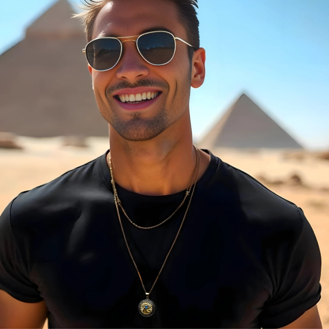 collier-homme-pendentif-oeil-horus-égypte-or
