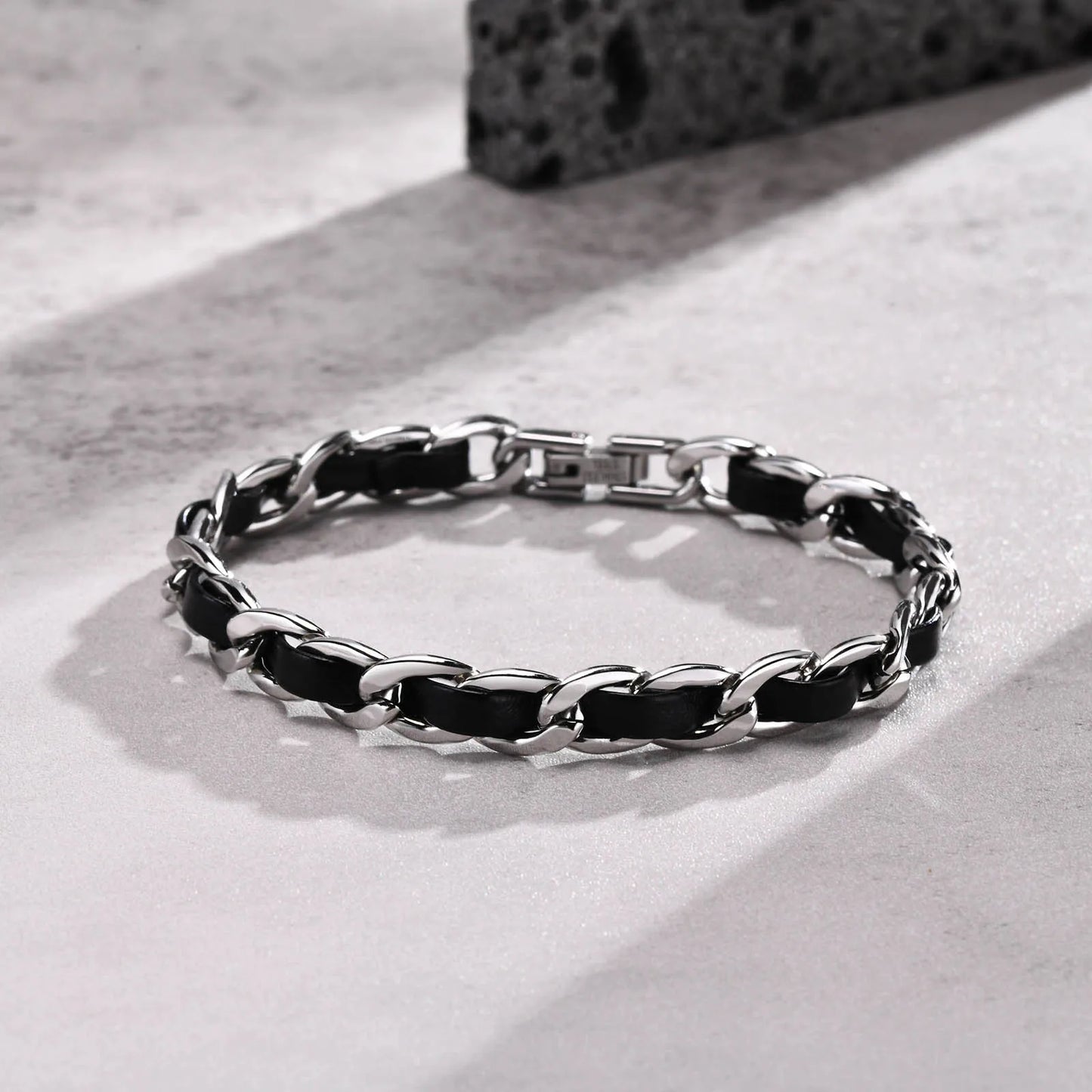 Bracelet homme- MIXOLUX™ | Bracelet métal et cuir de luxe moderne