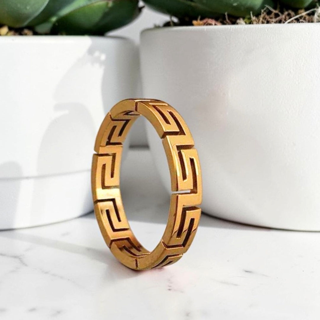 bague-homme variante doree table blanche