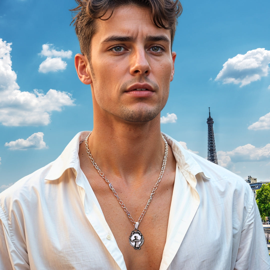 collier-homme-pendentif-miroir-magique-femme-tête-de-mort-homme-chemise-Paris