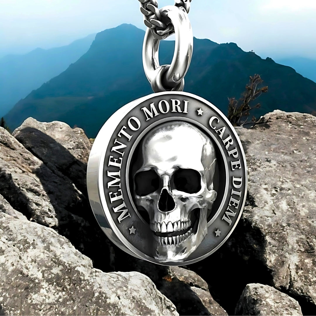 Collier homme- pendentif tête de mort MEMENTO MORI™ : Affirmez votre individualité