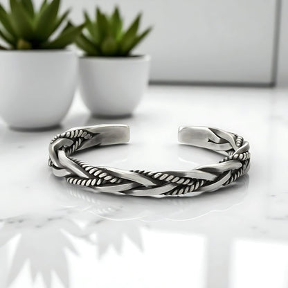 Bracelet homme-TRIBITHAI ; La puissance ancestrale au poignet