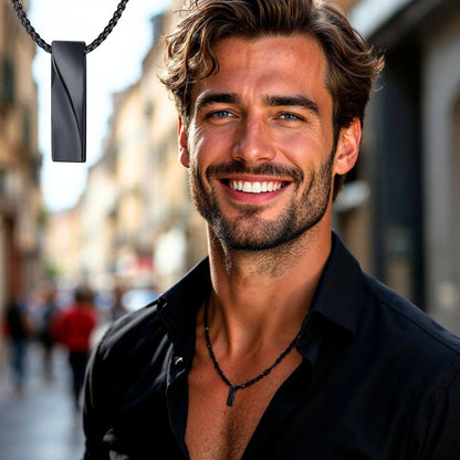 Collier homme- pendentif TWIST BARRE™  ; Collier petite barre verticale courbé