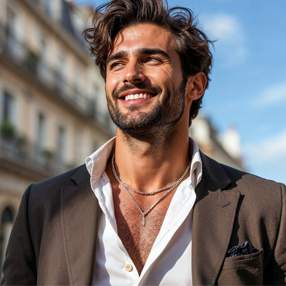 Collier homme-pendentif MENHIR SOLEIL : symbole millénaire d'énergie