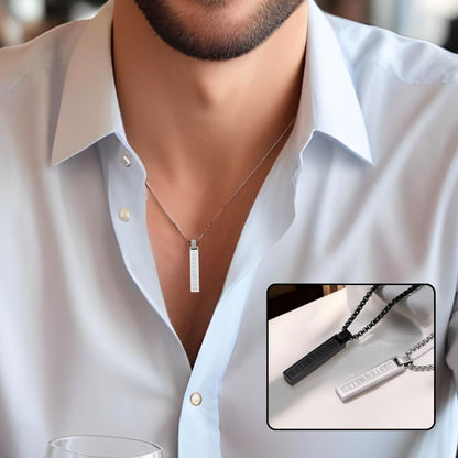 Collier homme- pendentif LE ROMANO™ ; Le pendentif rectangle à gravures élégantes