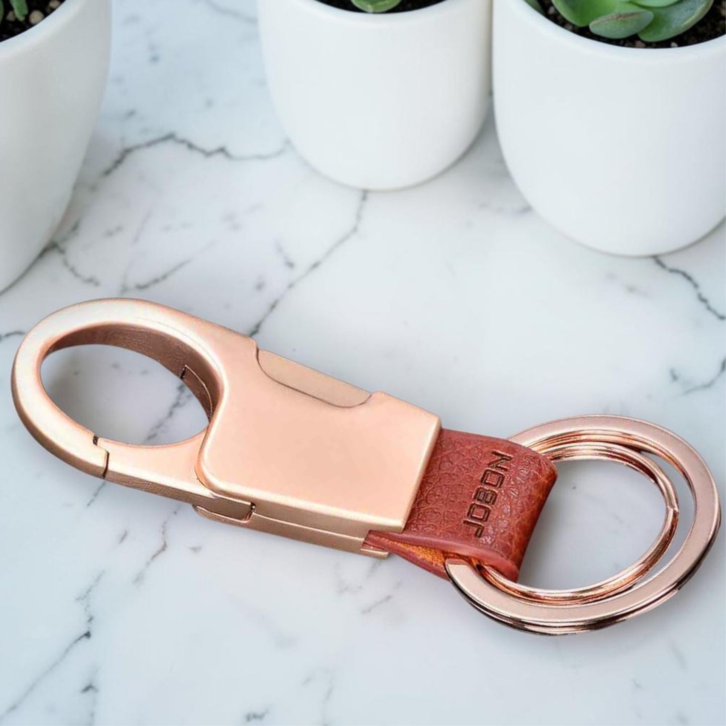 Porte clé mousqueton |  luxe avec cuir L'Urbain Élégant