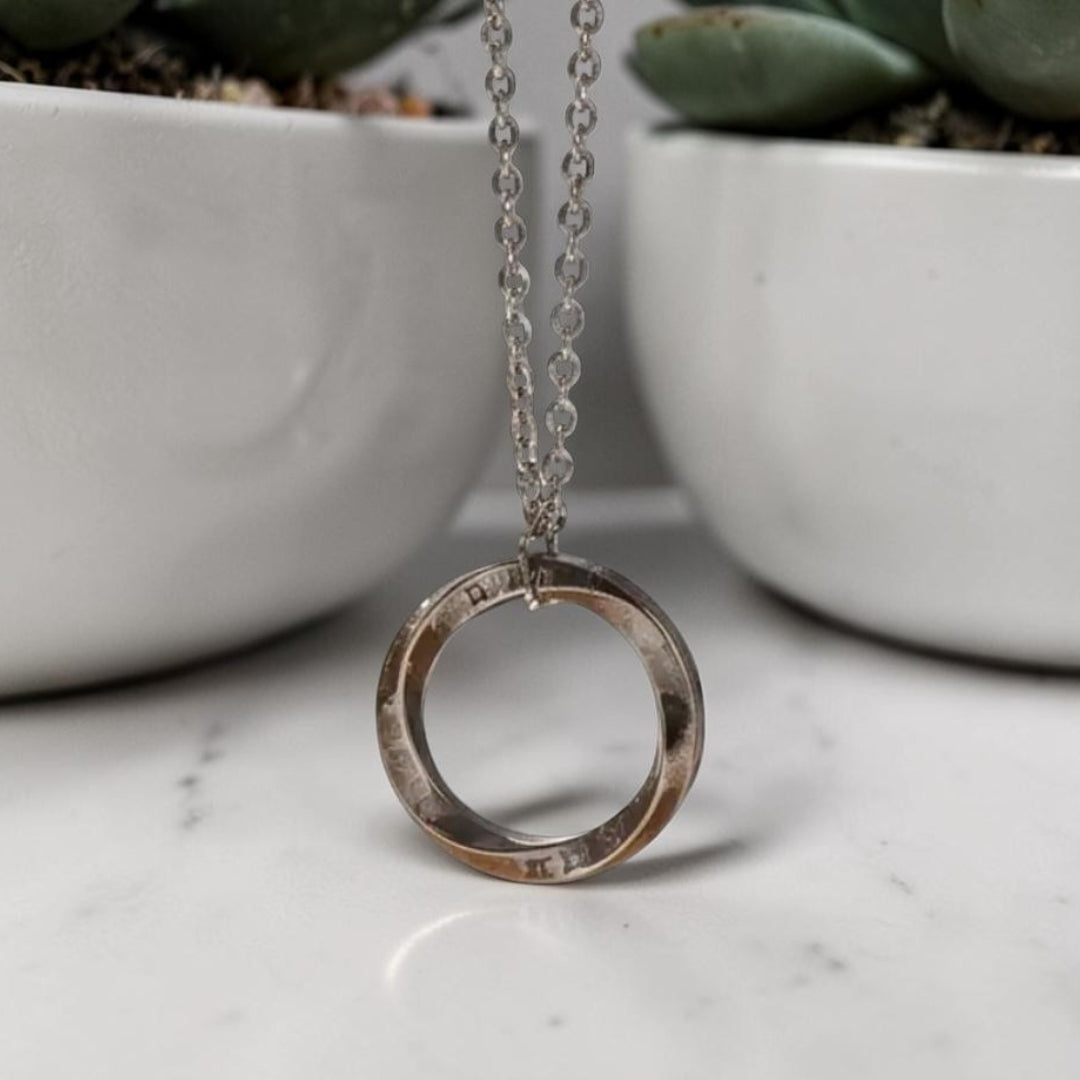 Collier homme, pendentif Anneau Möbius Runique | Viking