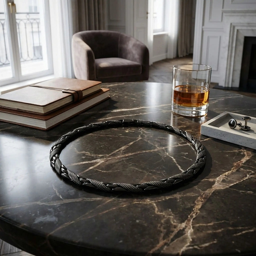 Chaine collier homme à maillons articulés texturés, courte | MagnaWell