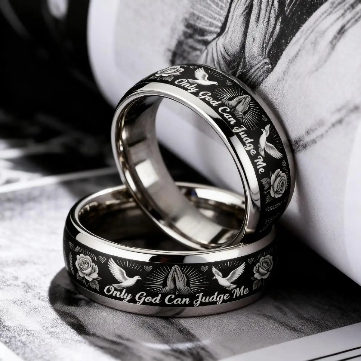 Bague acier inoxydable | mains jointes « Seul Dieu peut me juger »deux bagues presentation image