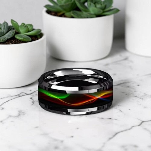 "Bague pour homme Aurore Magmatique modèle vert vue produit sur marbre - mmihommesmodernes.com"