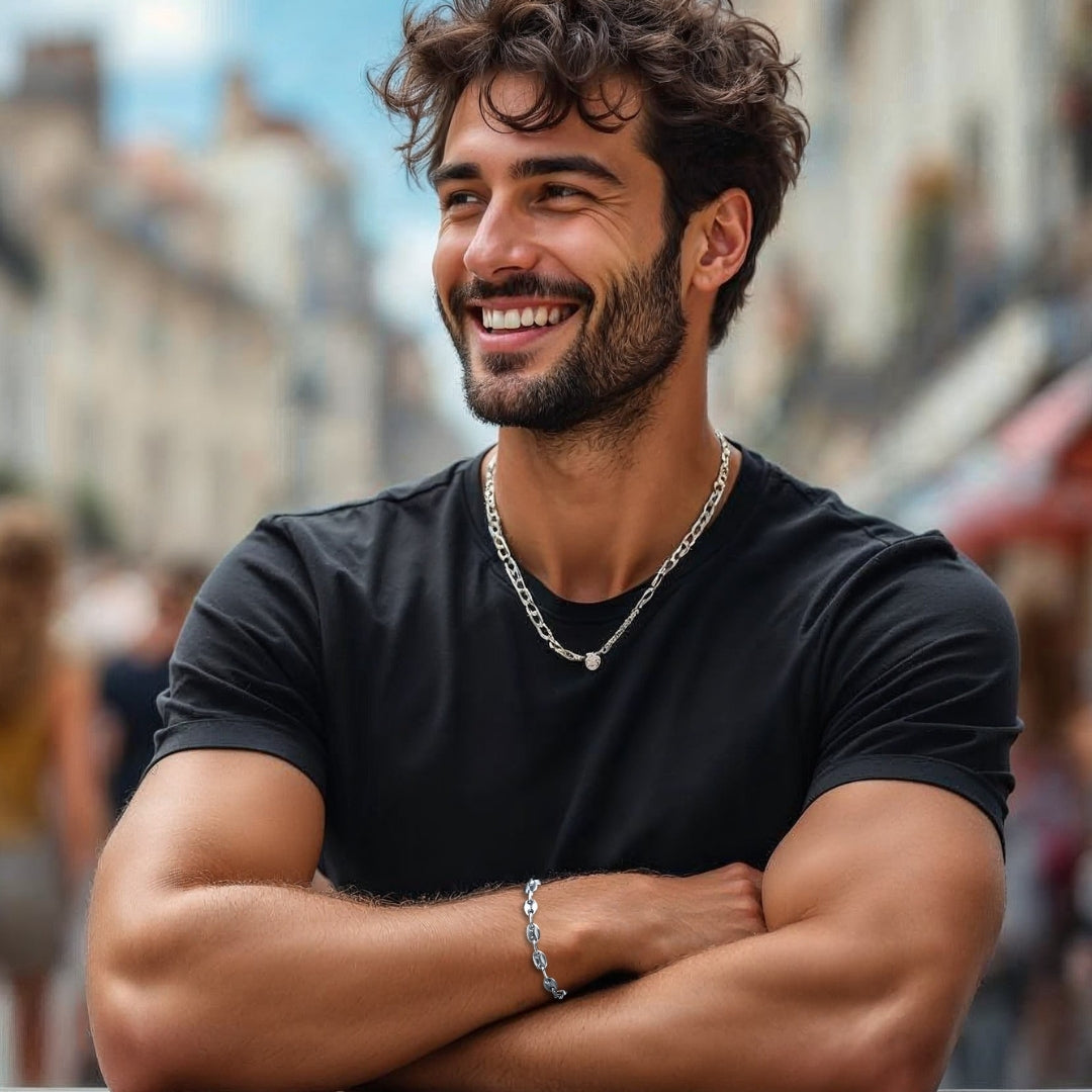 Bracelet homme- OVAL LINKS™ argent t shirt noir collier argent rue