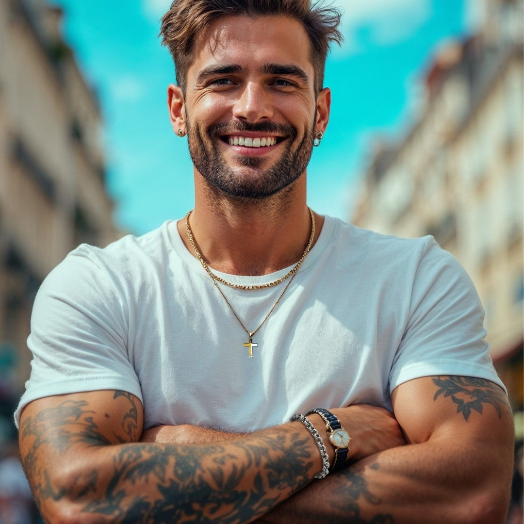 Bracelet_homme_BELCHER_motif_serpent argent t-shirt blanc collier croix
