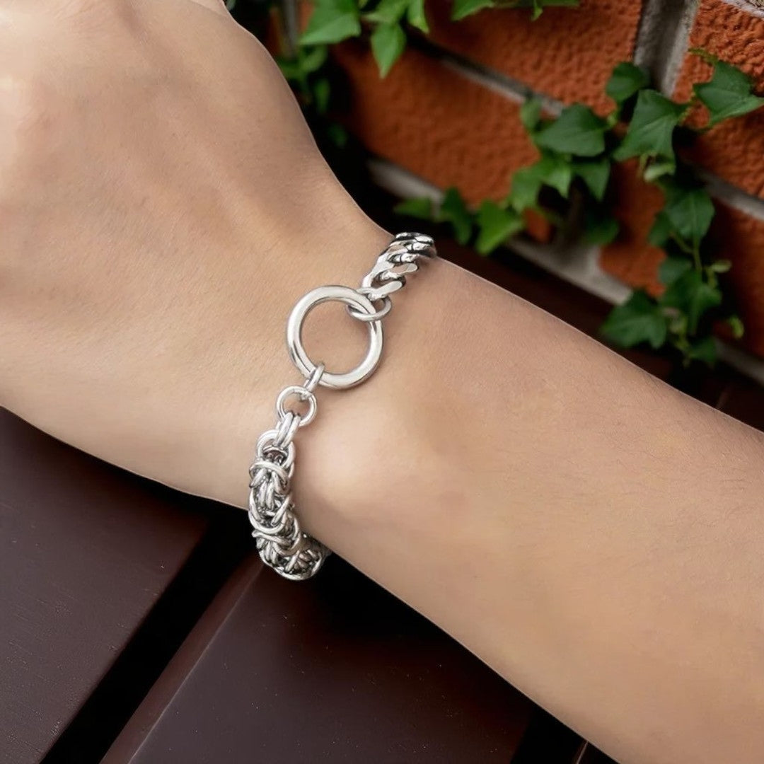Bracelet homme BIG RING TWO SIDES™  details poignet table