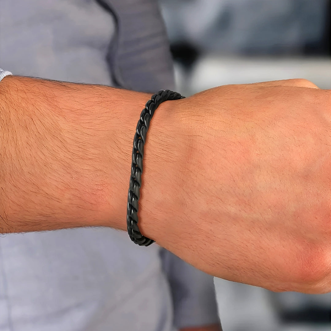 Bracelet homme ÉCAILLES DE DRAGONS noir poignet chemise grise