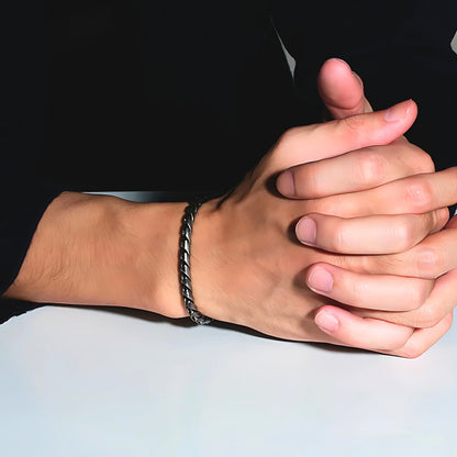 Bracelet homme ÉCAILLES DE DRAGONS noir poignet table chemise noire