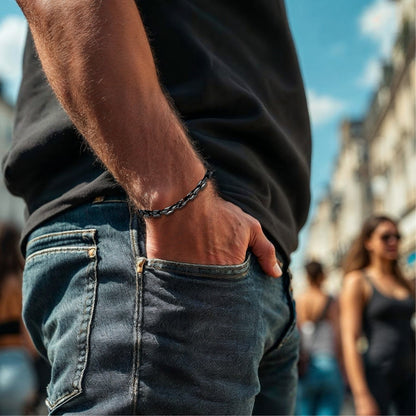Bracelet homme MASCULET™ noir t-shirt noir femmes