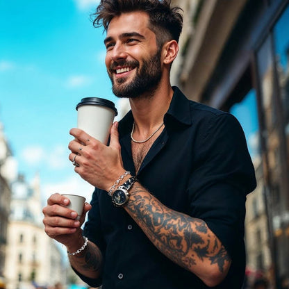 Bracelet homme RING IN RING™ argent chemise noire montre cafe