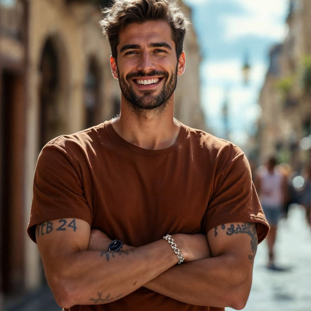 Bracelet homme ROUND AND ROUND™  chandail marron rue
