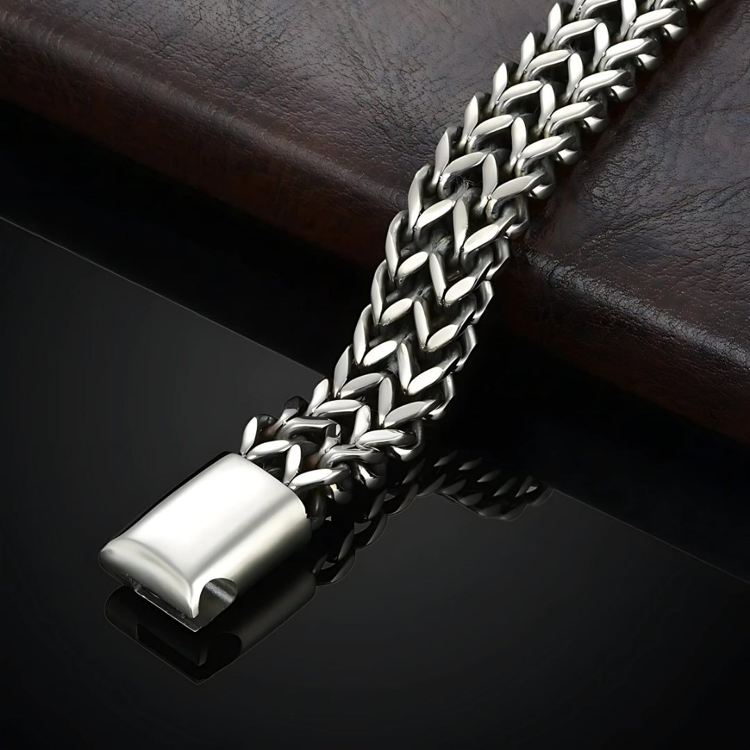 Bracelet homme TRESSE EN W details fermoir table noire