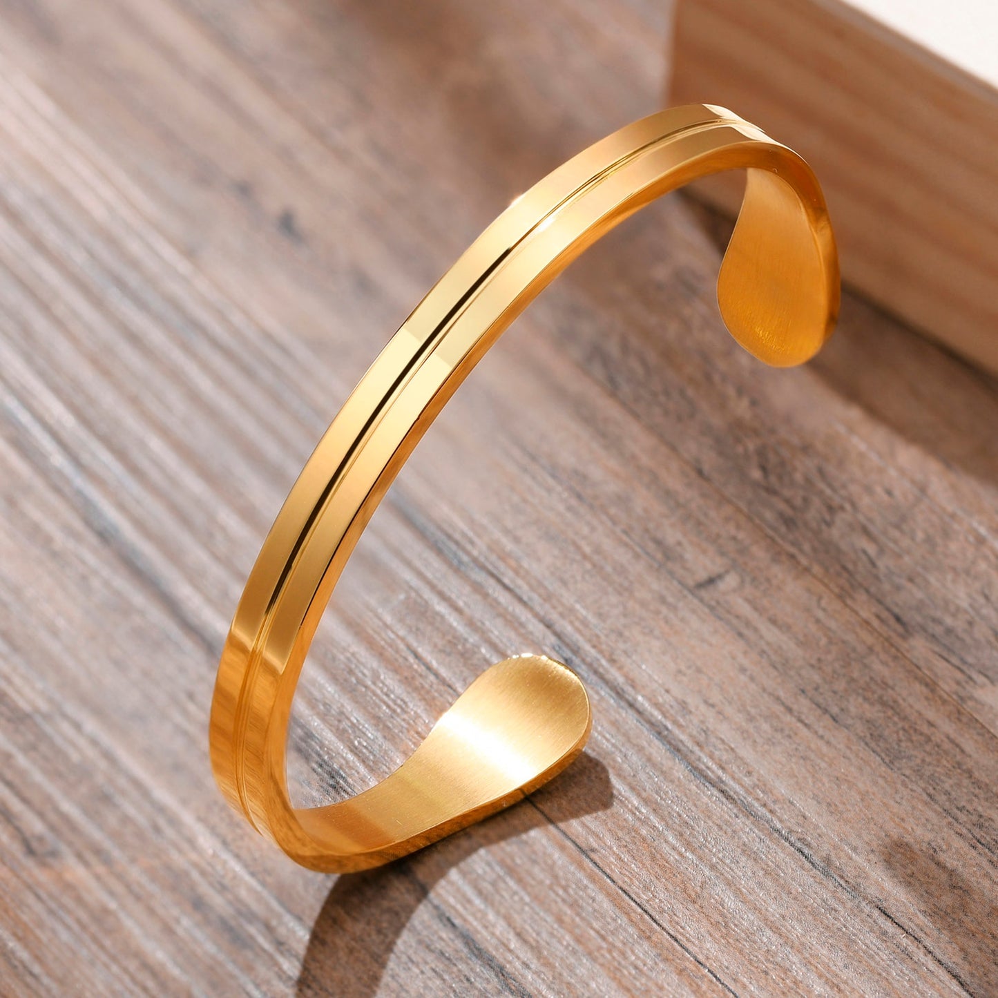 Bracelet homme le LUXURE™ dore table bois