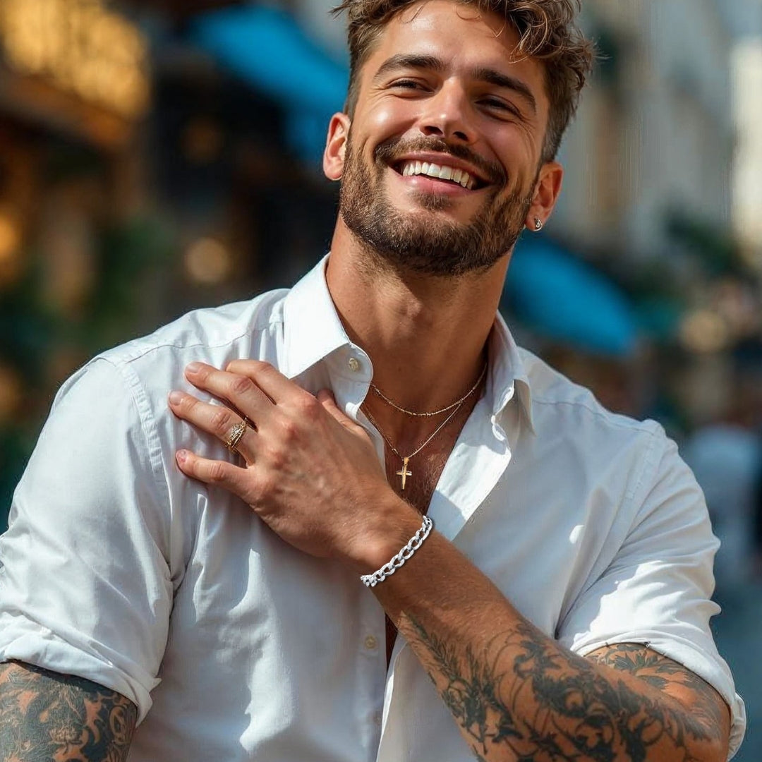 Bracelet homme luxe MICUBANO™ chemise blanche homme elegant rue