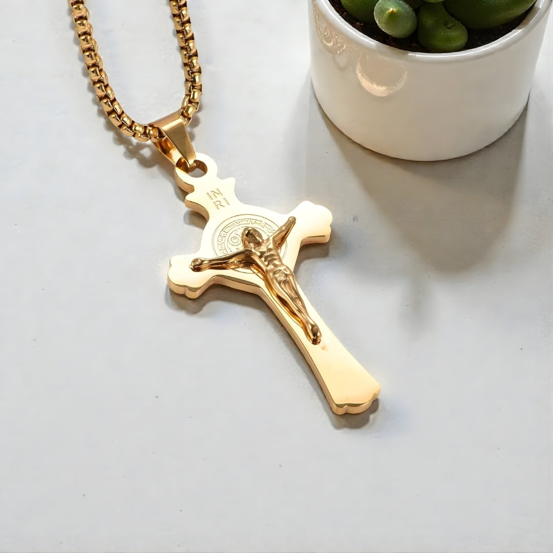 COLLIER HOMME pendentif CROIX DE SAINT BENOÎT CRUCIFIX variante dore