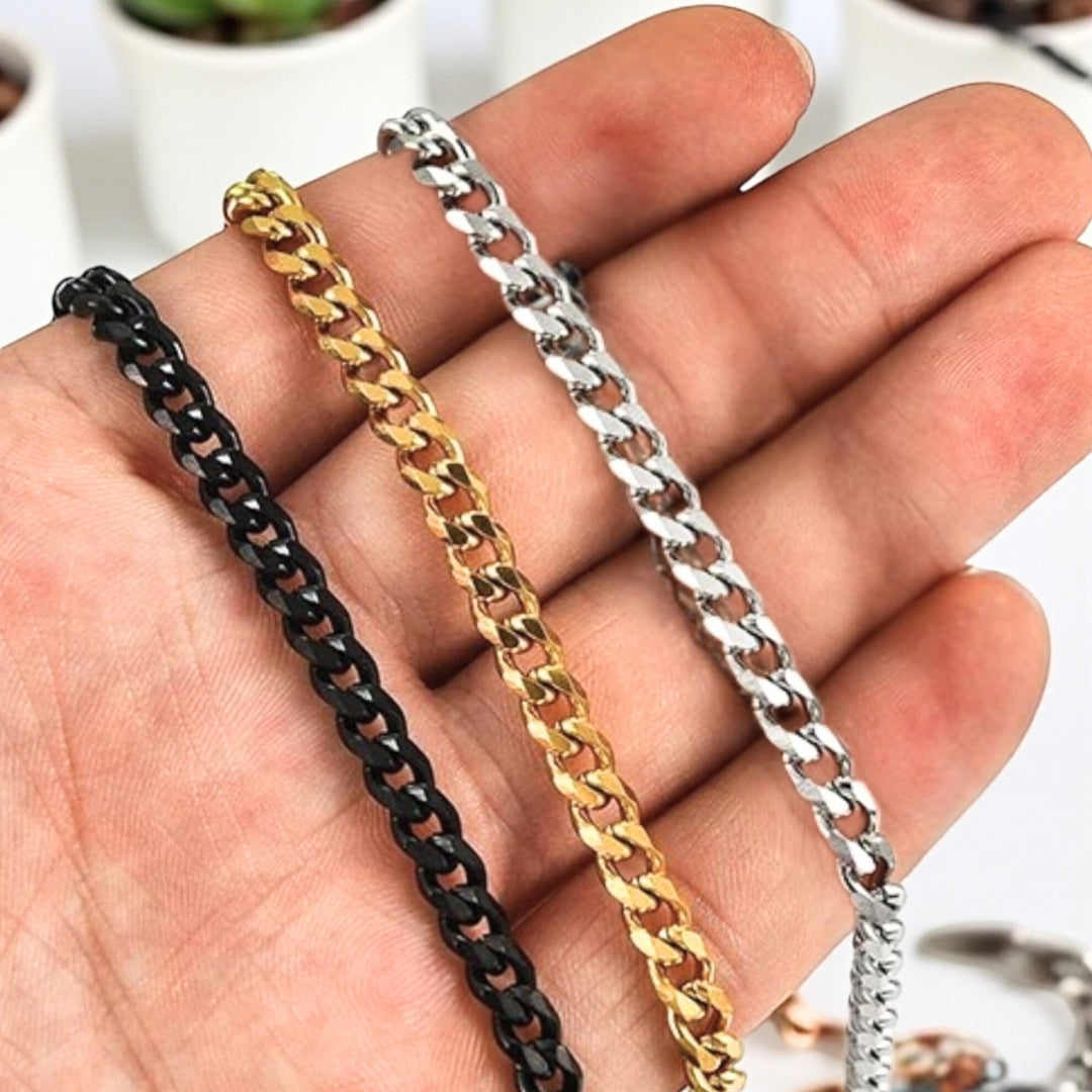 Chaine homme epaisse et serree cubaine, maille gourmette argent doree noire main
