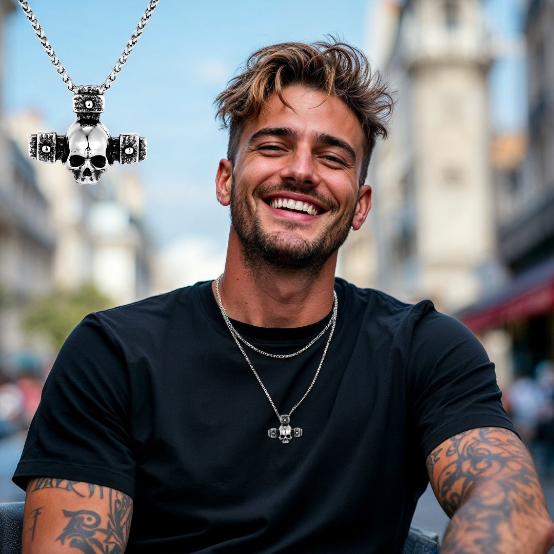 Collier-Homme- Pendentif- SKULL-homme-tatouages-tatoo-tête de mort-crâne-homme-sourire-élégant-jeune