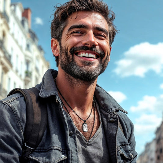 Collier- homme- pendentif PLAQUETTE LUXE II™-MILLITAIRE-ARGENT-HOMME-ÉLÉGANT-CIEL-BLEU-SOURIRE