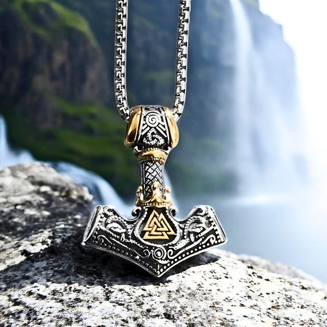 Collier-homme-pendentif-ancre-viking-or-montagne