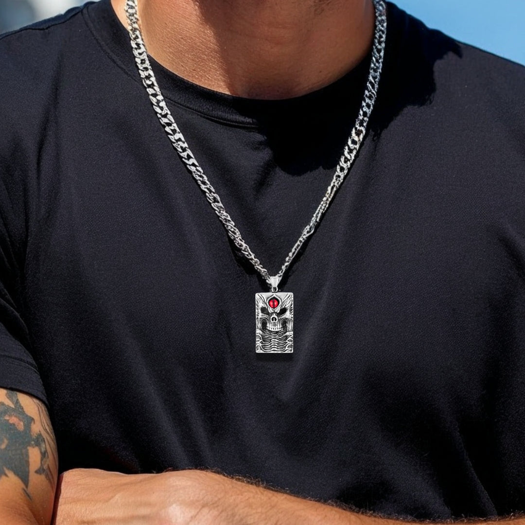 Collier_homme-_pendentif-_t_te_de_mort-_skull-_homme--t-shirt-noir-Paris-_ciel