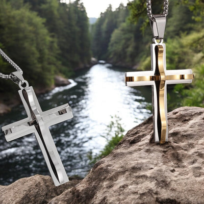 Collier homme- pendentif croix RAISED CROSS trois variabtes argent dore riviere 