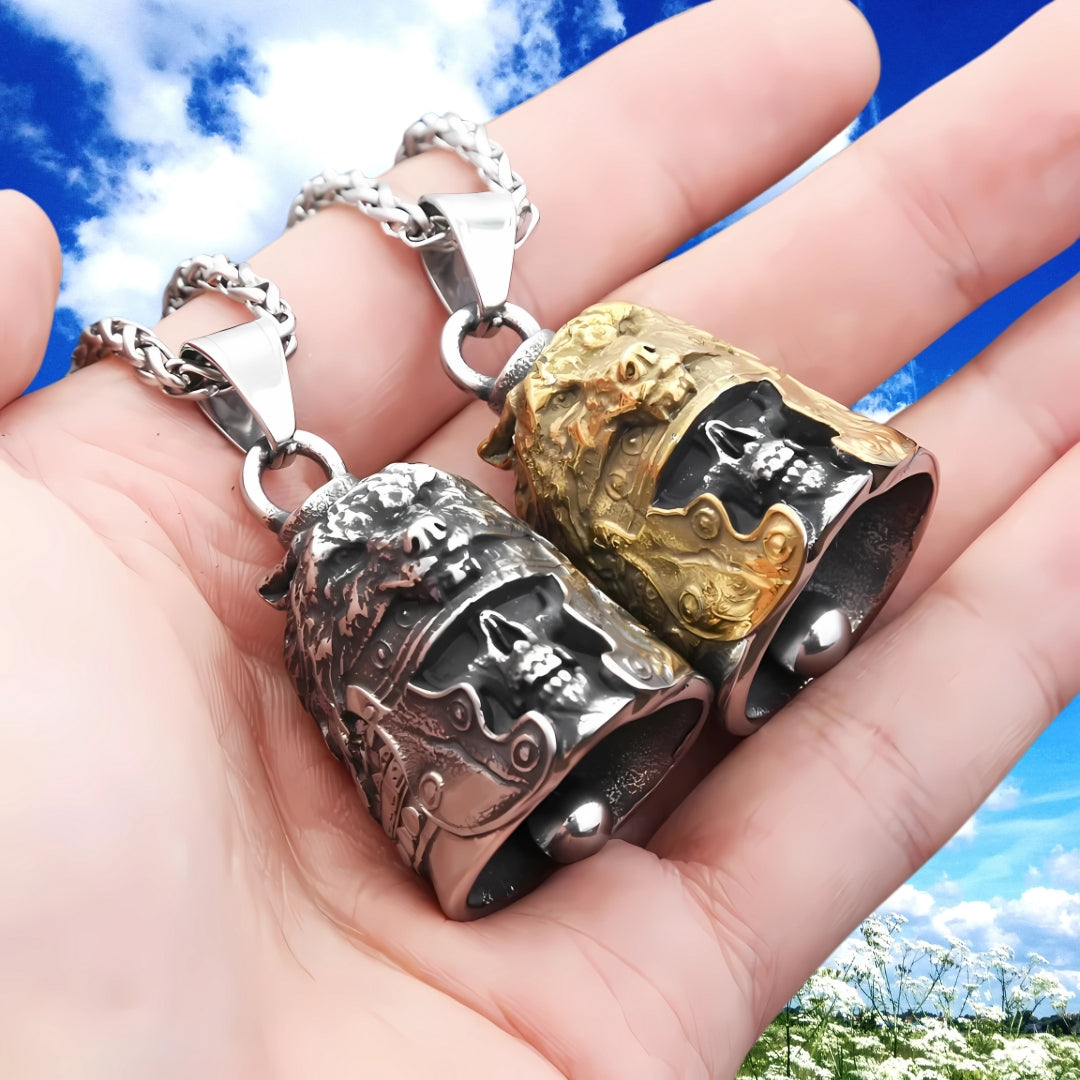 Collier homme, Pendentif Viking SKULLWOLF™ acier acier dore main ciel bleu
