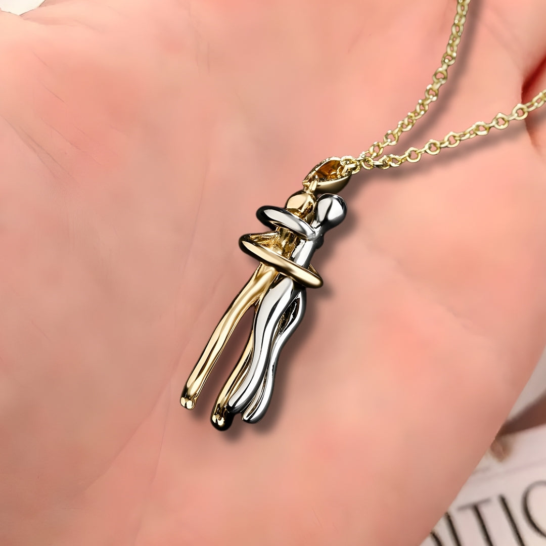 Collier homme collier femme pendentif COUPLE AMOUREUX presentation main dore argent