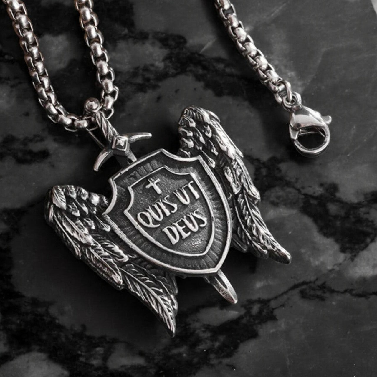 Collier homme, pendentif BOUCLIER D'ARCHANGE presentation rocher noirs