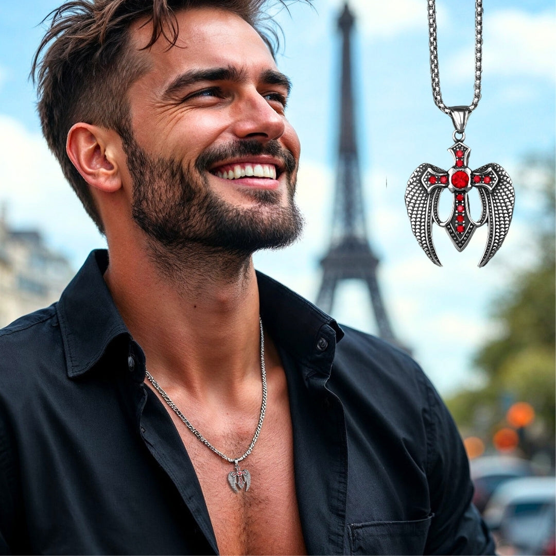 Collier homme, pendentif CROIX AILÉE™  chemise ouverte noire Paris 