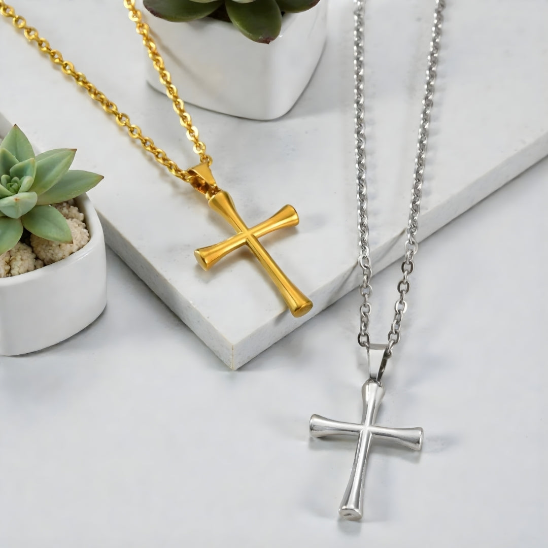 Collier homme, pendentif Croix Aura Moderne argent doré presentation un plantes