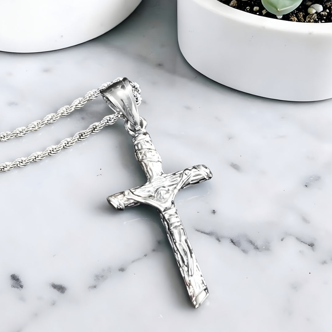 Collier homme, pendentif "Croix de la Rédemption" variante argent
