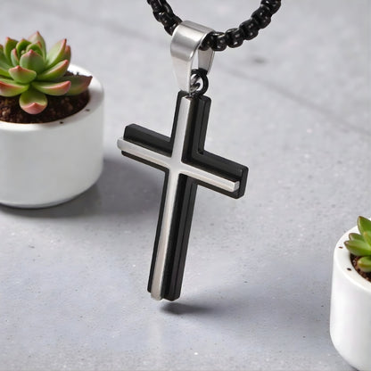 Collier homme pendentif Croix double architecturale variante Noire